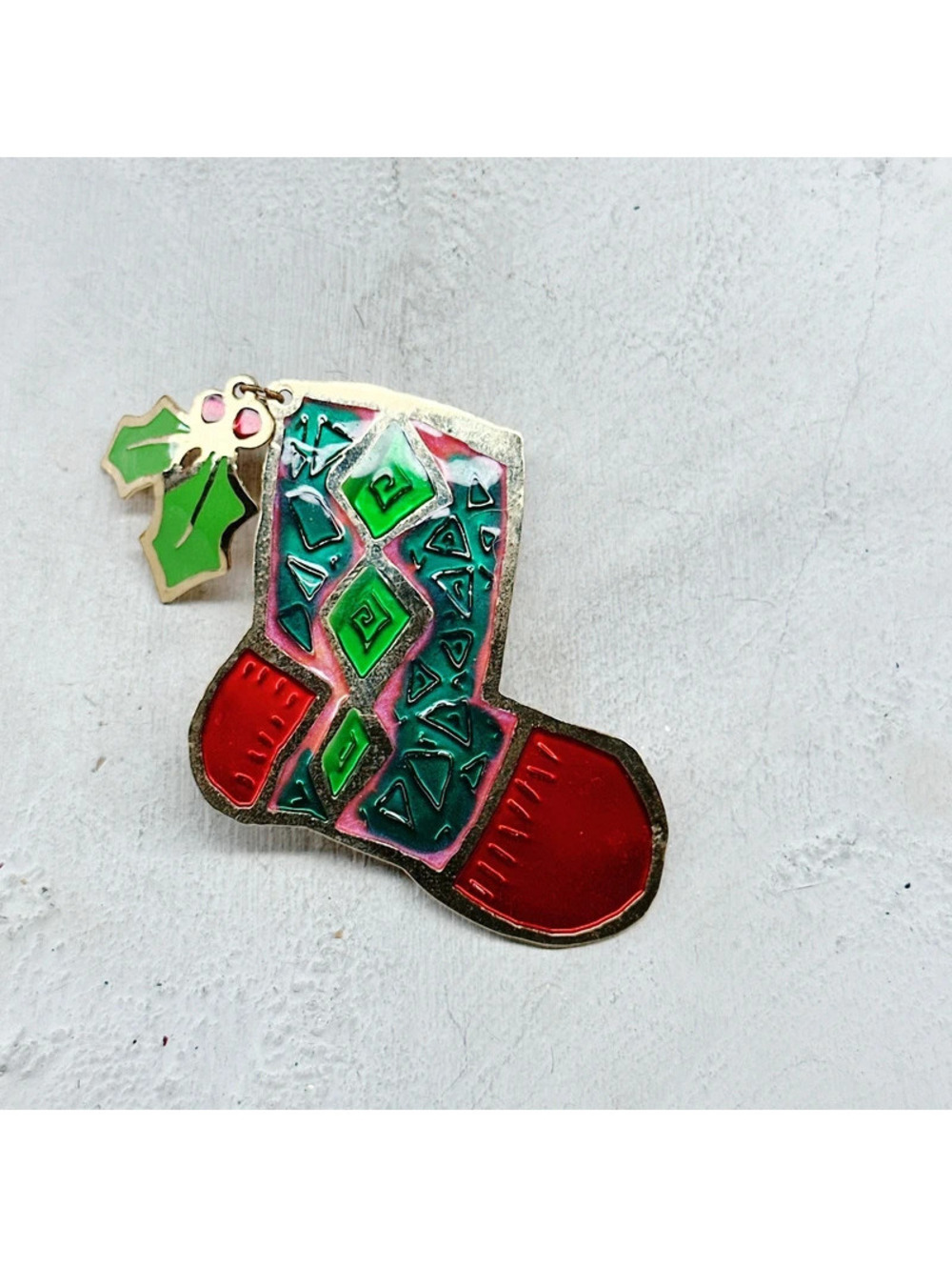 6303mc. Pink Enamel Christmas Stocking Brooch